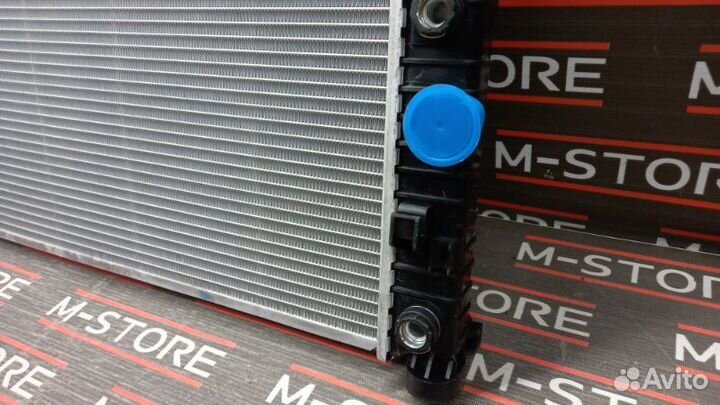 Радиатор двс Mercedes-Benz E-Class W211