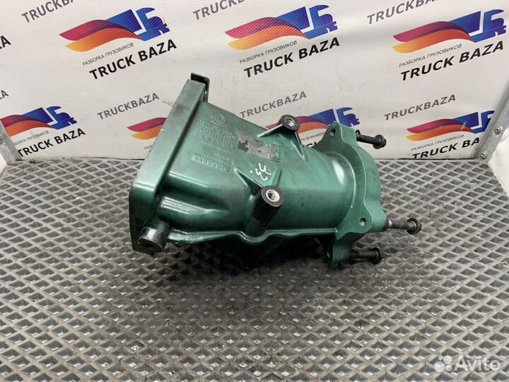 Соединитель колено впускного коллектора