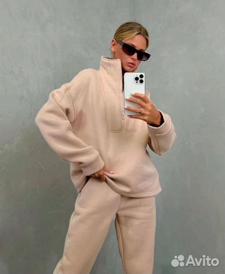 Костюм женский