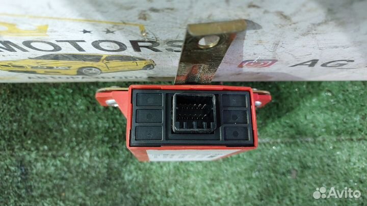 Блок управления Mitsubishi Carisma I