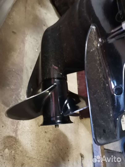 Продам мотор Mercury 9.9 и лодку Quicsilver 310