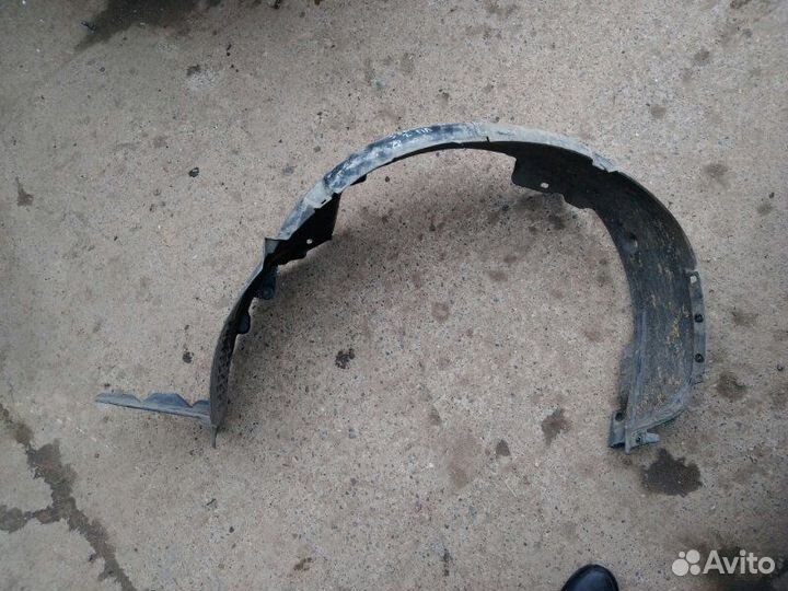 Подкрылок передний левый Hyundai Sonata NF G4KC