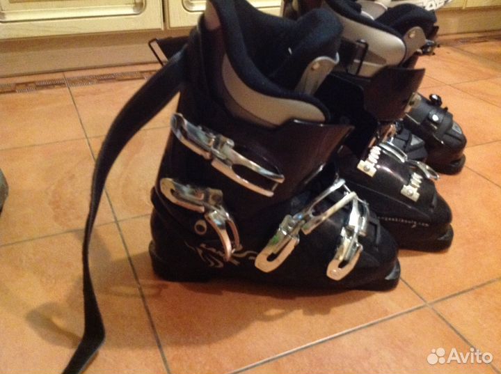 Горнолыжные ботинки