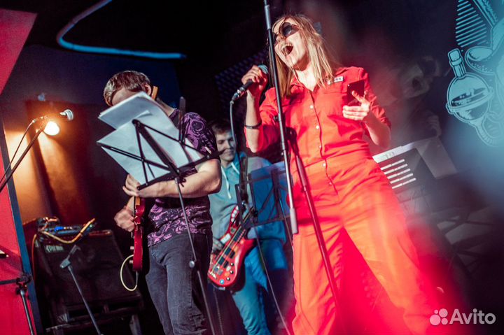 Обучение игре на барабанах, гитаре, вокалу