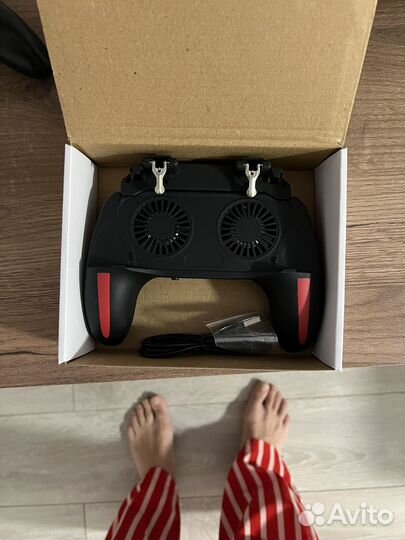 Геймпад для телефона с вентиляторами