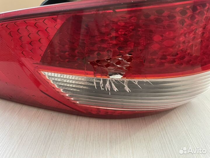 Задний правый фонарь киа Рио 3