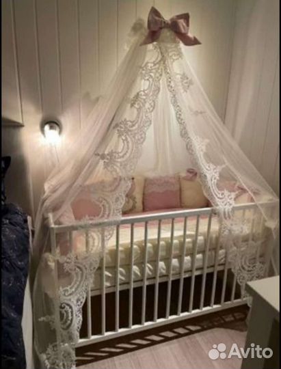 Балдахин, бортики, подушечки, комплект белья