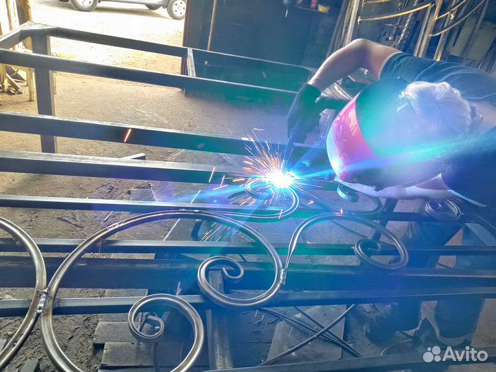 Сварщик-подсобник