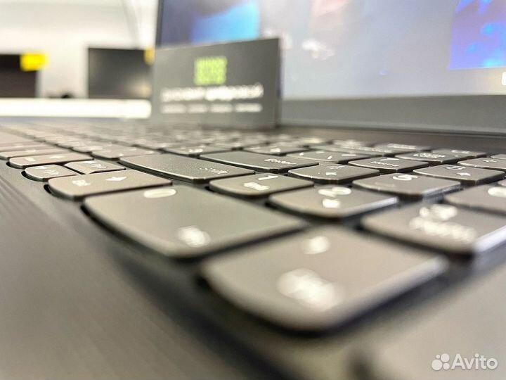 Ноутбук Lenovo AMD Ryzen 5 5500U/DDR4-8Gb/SSD 256
