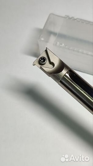 Державка резьбовая