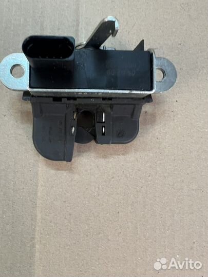 Замок багажника Volkswagen Scirocco 3 MK3