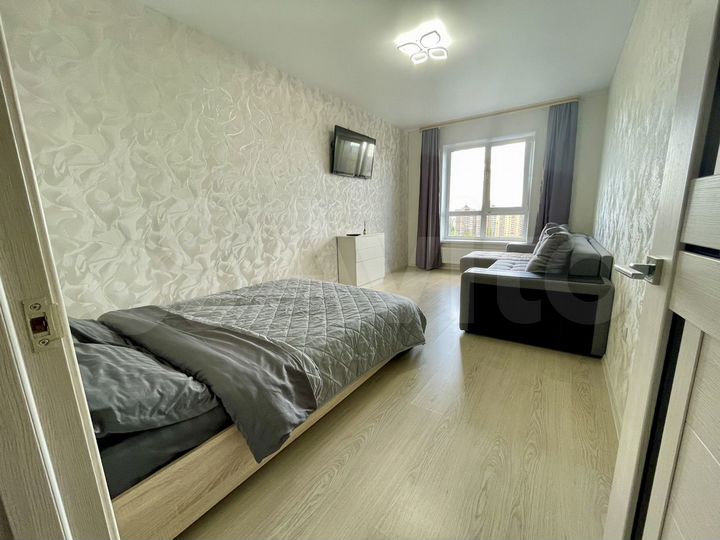 1-к. квартира, 38 м², 17/32 эт.