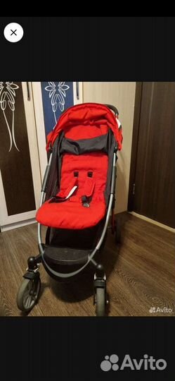 Прогулочная коляска