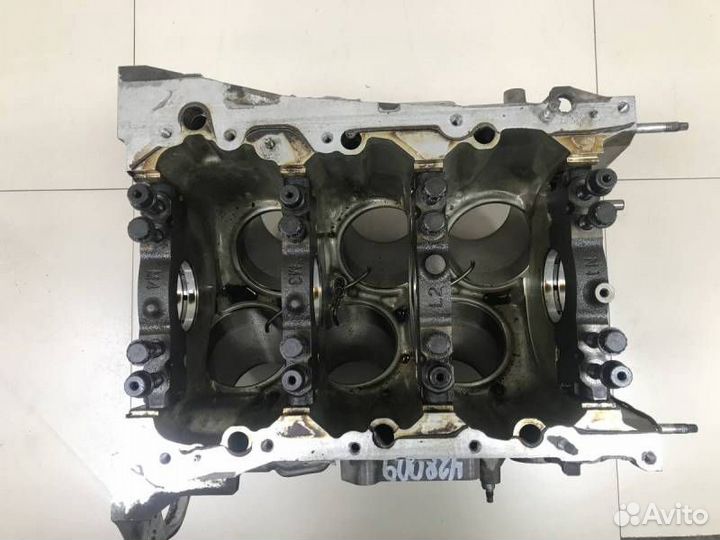 Блок двигателя Toyota Mark X 2004-2009