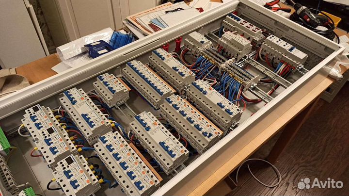 Электрик, услуги электрика в Бронницы