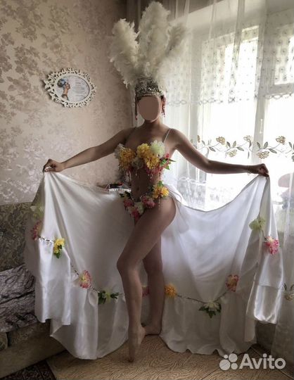 Танцевальный костюм