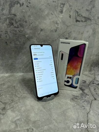 Samsung Galaxy A50, 4/64 ГБ