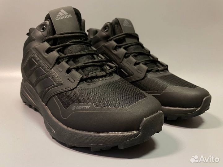 Кроссовки adidas terrex swift зимние