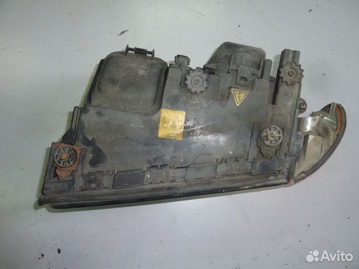 Фара передняя левая BMW E38 рестайлинг ксенон