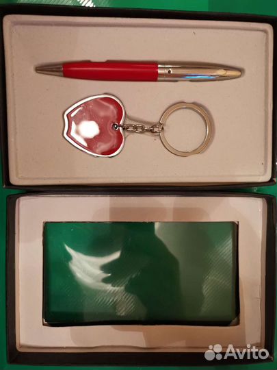 Подарочный набор. Брелок+шариковая ручка