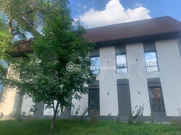 Сдам здание, 627.9 м²