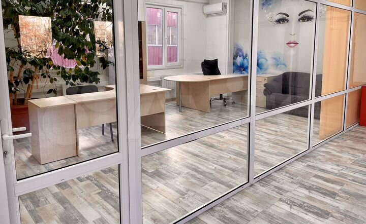 Аренда помещений в торгово-офисном центре