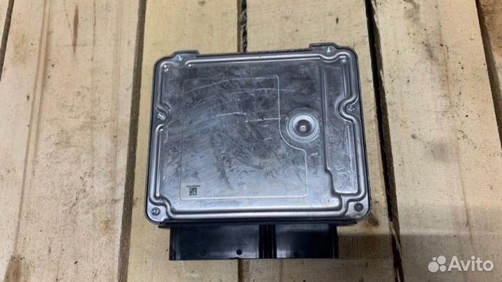 Блок управления двигателем Skoda Octavia A5 FL CDA