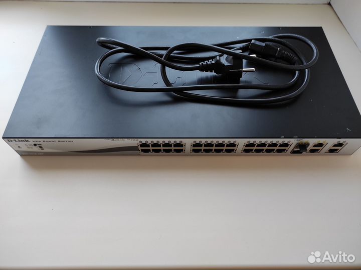 PoE Коммутатор D-Link DES-1210-28P