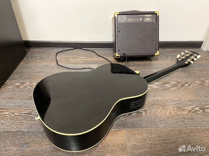 Электроакустическая гитара и Комбик акустика