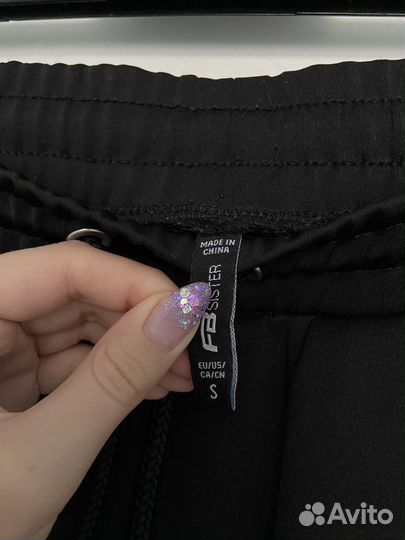 Брюки с лампасами на кнопках