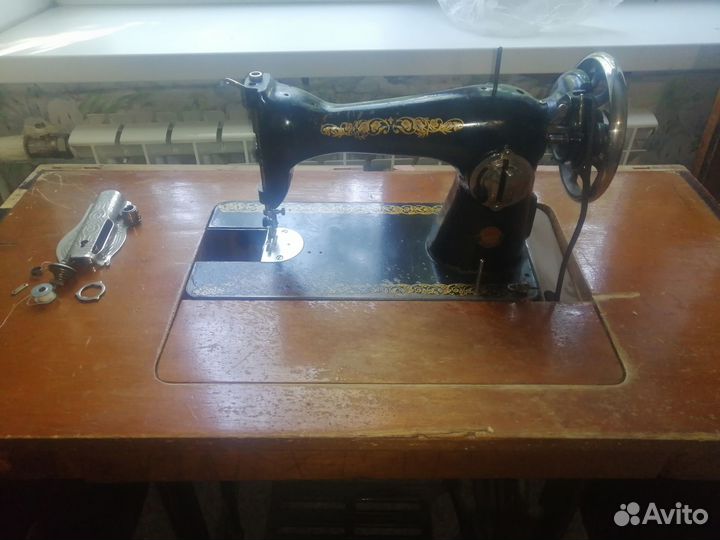 Швейная машинка