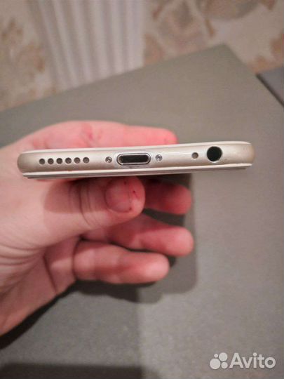 iPhone 6s, акб 79, Гб 64. Цена: 3500