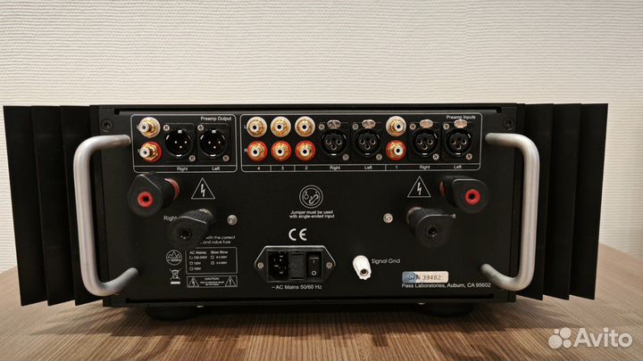 Интегральный усилитель Pass Labs INT-60