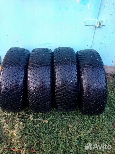 Goodyear Ultragrip Ice Arctic 185/65 R15