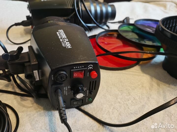 Студийные вспышки, накамерная вспышка