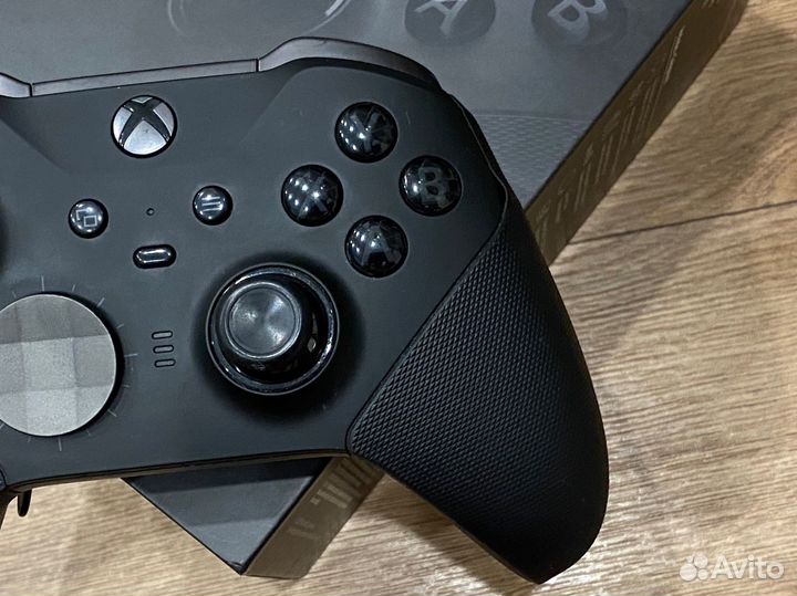 Геймпад Elite Series 2