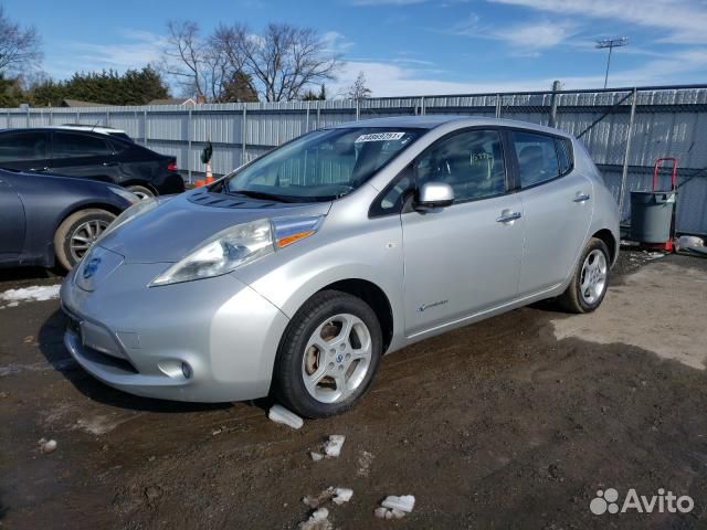 В разборе Nissan Leaf