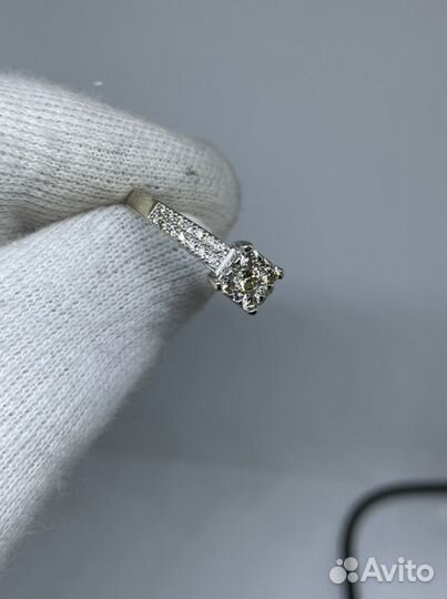 Золотое кольцо с бриллиантами р.17 мм., 0.488 ct