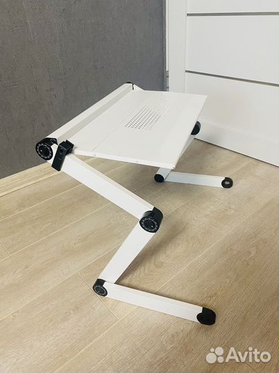 Столик для ноутбука