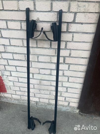 Багажник на рейлинги thule