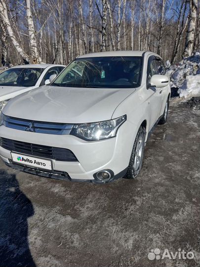 Mitsubishi Outlander 2.0 CVT, 2014, 120 000 км