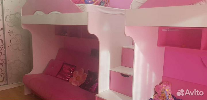 Двухъярусная кровать детская