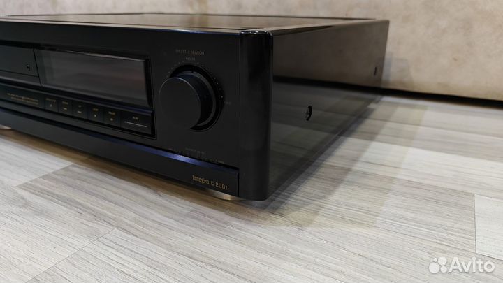 CD проигрыватель Onkyo Integra C-2001