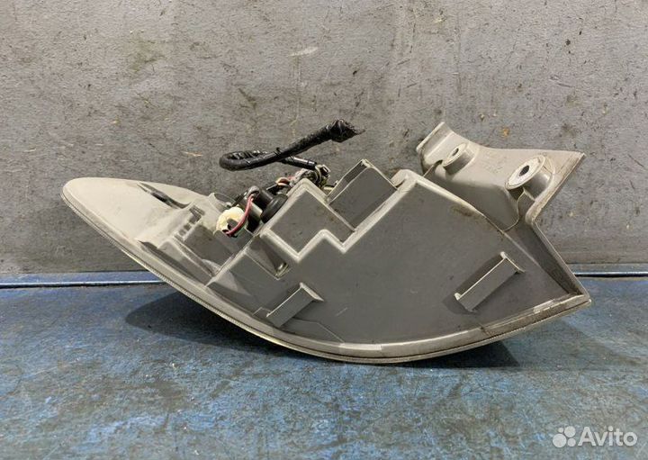 Фонарь правый Subaru Impreza GH/G22