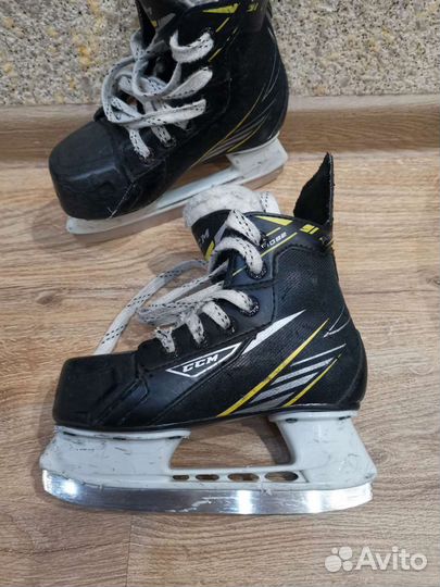 Хоккейные коньки CCM