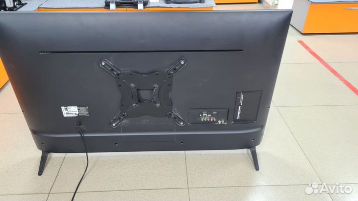 Телевизор LG 49UM7020PLF