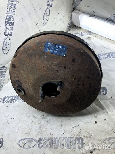 Вакуум тормозной Audi 80 B3