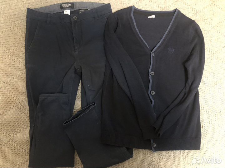 Продам школьную одежду размер 146