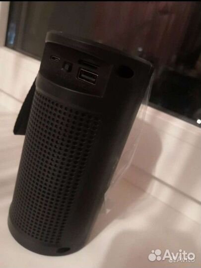 Портативная колонка bluetooth