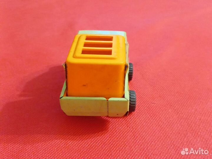 Игрушка СССР автомобиль